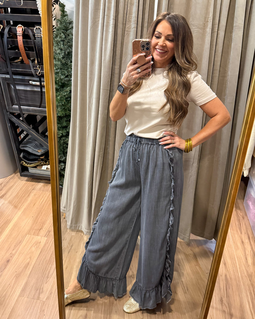 Mabry Ruffle Trim Pant - Black