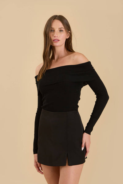 Eyes On You Off The Shoulder Sweater - Black